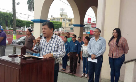 Lunes Cívico en el Palacio Municipal