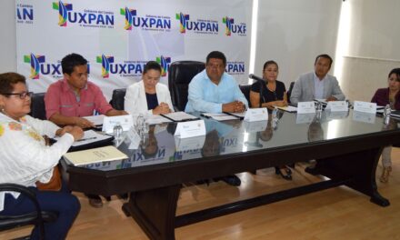 Firma de convenio y colaboración educativo entre IVEA y ayuntamientos de la zona norte: Tuxpan