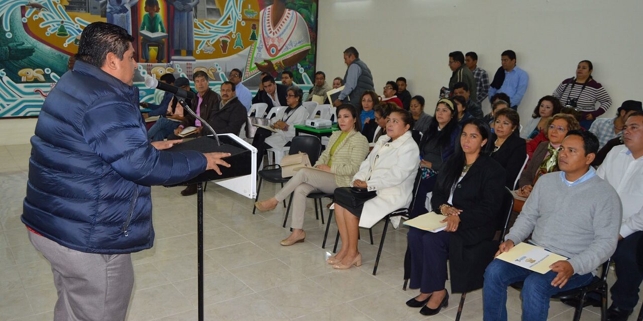 Dirección de Educación presenta plan de actividades 2018-2021 y da a conocer equipo de trabajo: Tuxpan