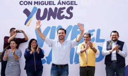 El precandidato del PAN y PRD a la gubernatura de Veracruz, Miguel Ángel Yunes Márquez, visitó a la militancia de San Juan Evangelista y Sayula de Alemán: Regional