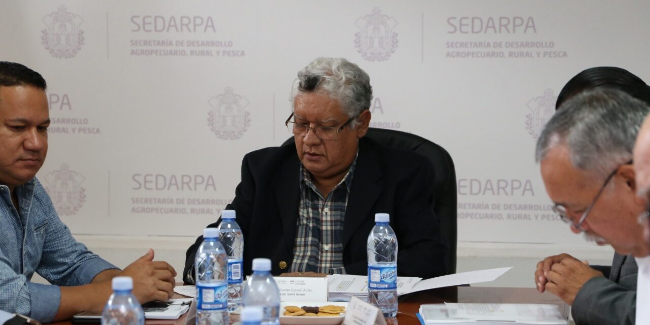 Encabeza Joaquín Guzmán la sesión extraordinaria del FIVERFAP