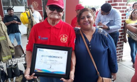 TRAS 19 AÑOS AL SERVICIO JOSE QUINTERO SE RETIRA DEL CUERPO DE BOMBEROS