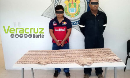 Pipa cargada de billetes en Chinampa de Gorostiza