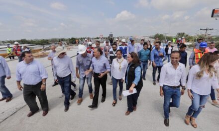 Inician Gobernador Yunes y Alcalde de Veracruz la obra de pavimentación con concreto hidráulico de un circuito de calles de la colonia Antorcha Campesina
