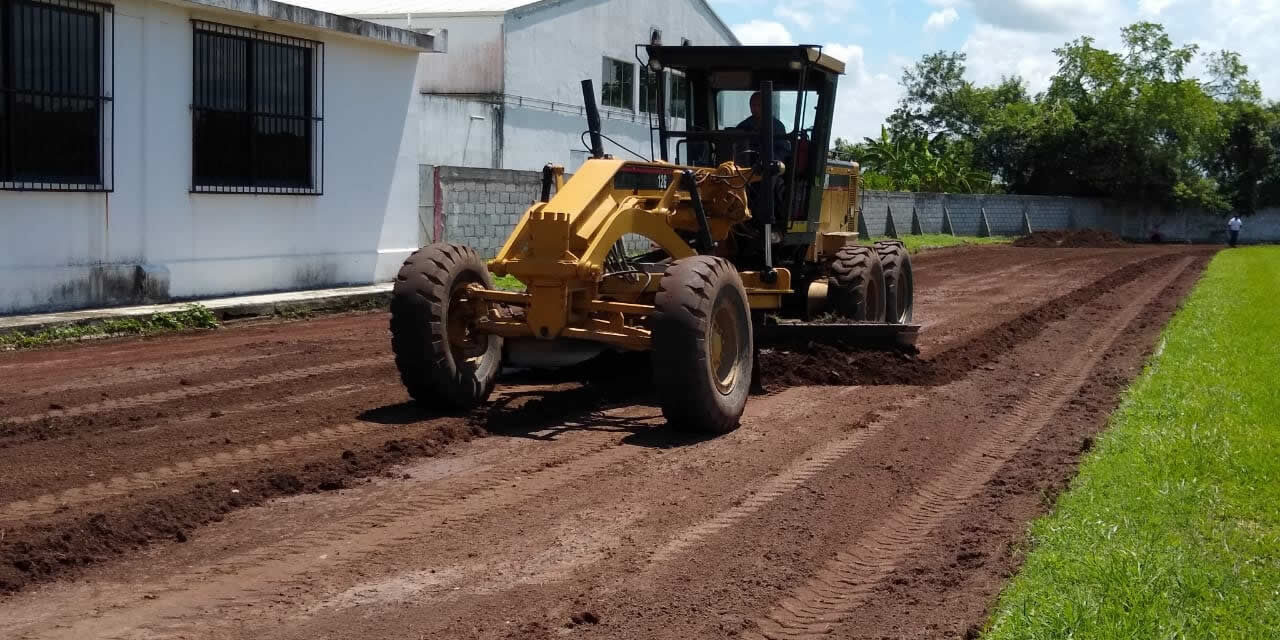 Inicia rehabilitación pista de atletismo del estadio municipal  