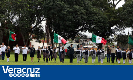 Gobierno Municipal refrenda su compromiso con Ejército Mexicano en el 198 Aniversario del Día de la Bandera