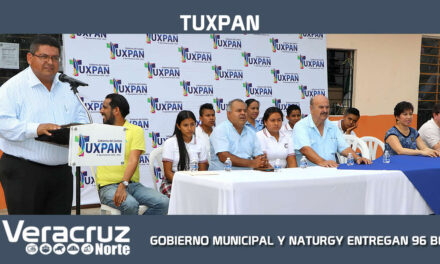 GOBIERNO MUNICIPAL Y NATURGY ENTREGAN 96 BECAS