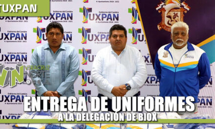 Entrega de Uniformes a la Delegación de Box